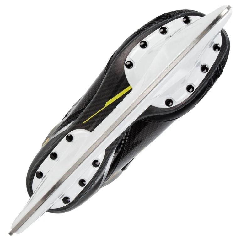 Коньки игрока Bauer S22 SUPREME M3 SKATE - INT