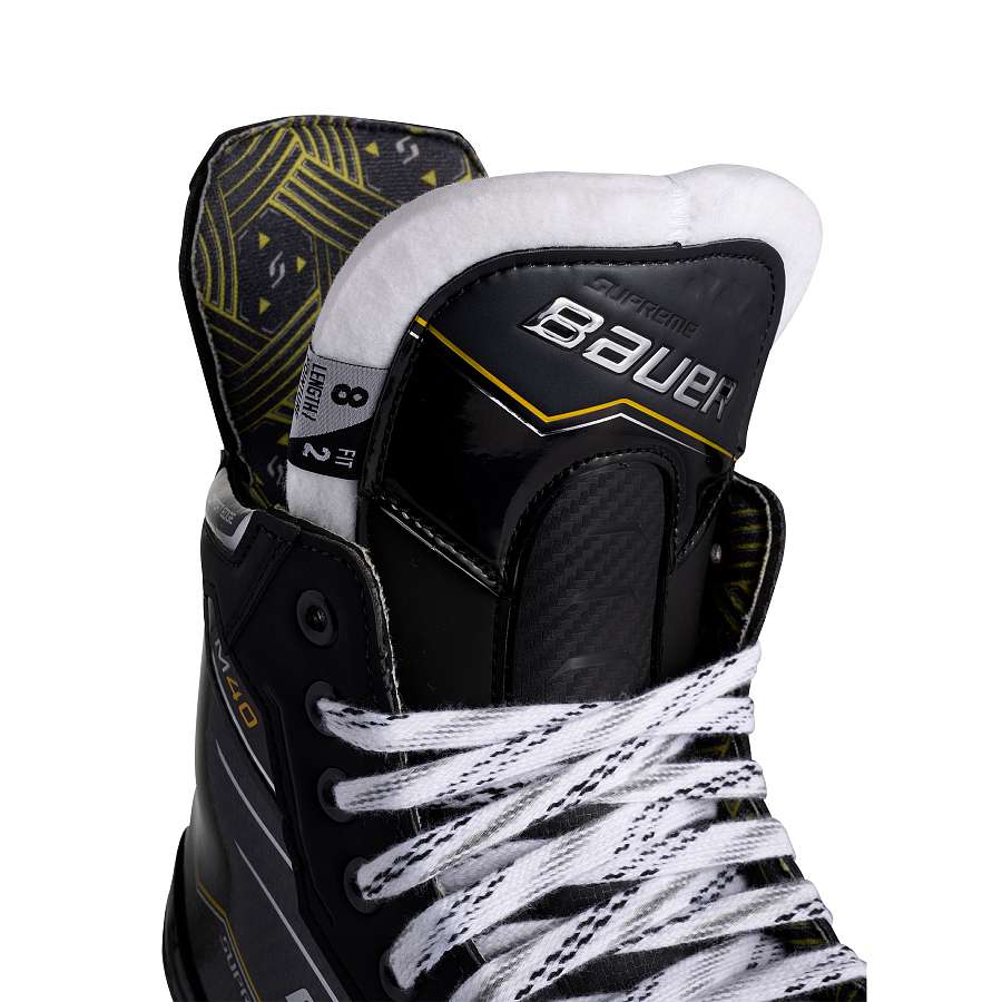 Коньки игрока Bauer S24 SUPREME M40 SKATE - SR